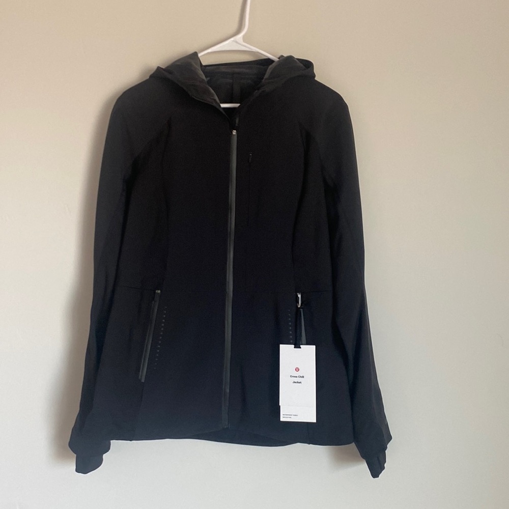 Lululemon Cross Chill jacket, black ladies size 10 brand new with tag waterproof